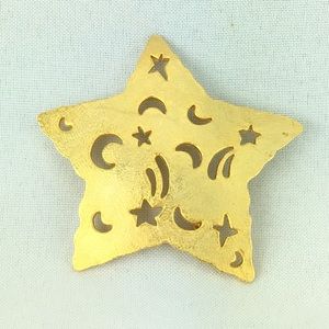 🌺 Crescent Moon Stars Goldtone Star Celestial Pin